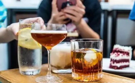 都不建議咖啡和酒一起喝，這5款卻是經(jīng)典，你自己調(diào)過嗎？